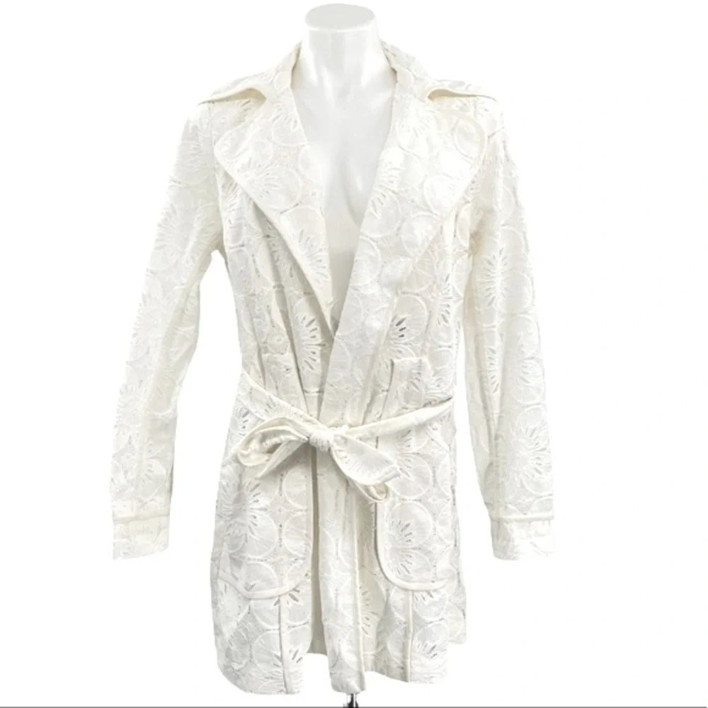 TRINA TURK Off White Lace Belted Wrap Jacket Size 6 - Picture 4 of 10